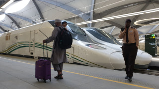 В миналото обикновено мюсюлманските поклонници са ходили пеша до свещения