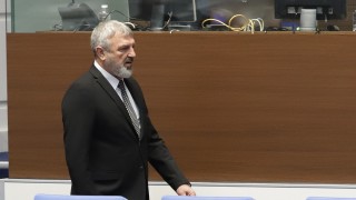 Депутатът от парламентарната група на ГЕРБ СДС Драгомир Драганов е подал