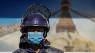 Бомба се взриви и рани 8 души в Непал