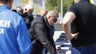 Помните ли онзи култов фен на Миньор Перник който преди