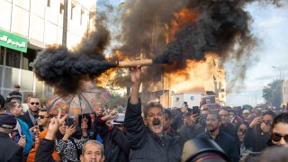 Тунизийската полиция арестува известната опозиционна деятелка Хайма Иса Това стана по