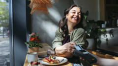 Къде в Европа заплатите са най-високи след данъци и къде е България