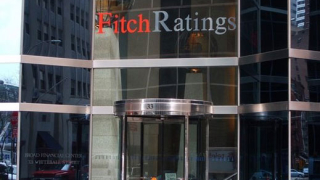Fitch понижи рейтинга на гръцки банки