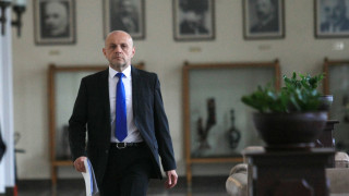 Грозно така вицепремиерът Томислав Дончев определи изграждането на пътеки