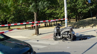 Моторист пострада, блъснат от кола в Благоевград