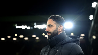 Манчестър Юнайтед има за цел да привлече трима играчи през