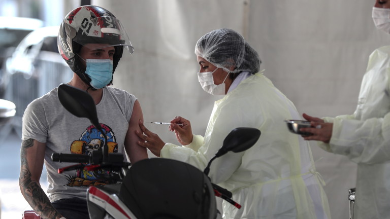 Бразилия с над 14 000 заразени с коронавирус за денонощие 
