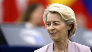 Урсула фон дер Лайен запази позицията си начело на Европейската