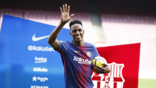 Барселона официално представи второто си зимно попълнение колумбиецът Йери