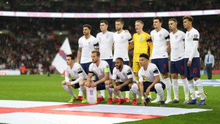 Халфът на националния отбор на Англия Ерик Дайър отпадна от