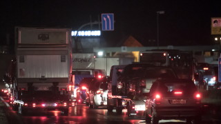 Опашка от превозни средства се оформи на австро унгарската граница близо до