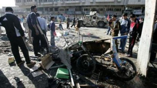 28 загинаха при самоубийствен атентат в Багдад