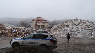 Започнаха претърсвания на административната сграда на дупнишката фирма Феникс ресурс