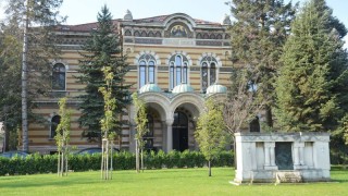 На Великден в българските черкви ще се подава Благодатният огън