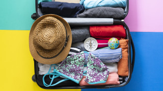 Големият брой на официалните почивни дни има както положително така