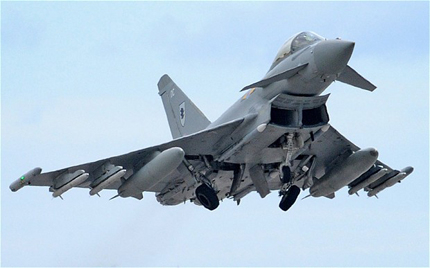 Британски Typhoon вдигнати по тревога заради руски бомбардировачи