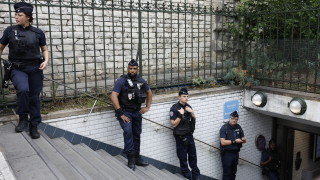 Френската полиция арестува мъж заподозрян в опит да подпали синагога