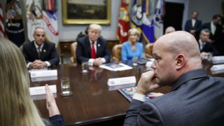 САЩ не трябва да бъдат полицаят в Близкия изток