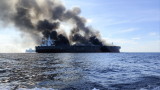  Трима души са в неопределеност след детонация на танкер край Малайзия 