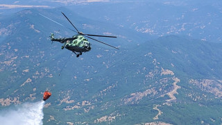 Пожарът на българо гръцката граница продължава да гори Военнослужещи от 3 ти