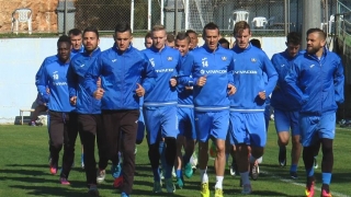 Левски тренира на "Герена", Сърджан Лукин с патерици
