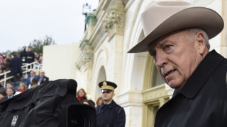 Бившият вицепрезидент на САЩ Дик Чейни предупреди в понеделник че американското