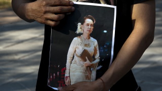 Служителите в 70 болници и медицински отделения в 30 града