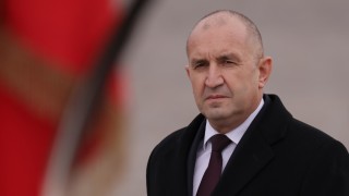 Старата власт ни завеща много неразплатени сметки и разплатени големи