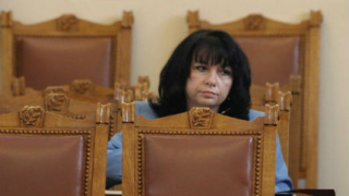 АЕЦ „Белене” не е от национално значение, припомни Петкова в НС
