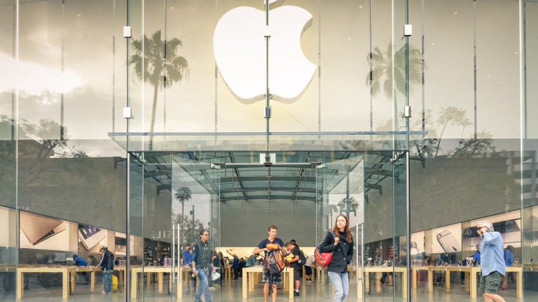 Apple губи позиции във втората икономика от местни конкуренти