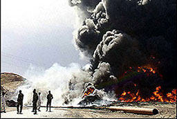 Взрив на цистерна уби петима северно от Багдад
