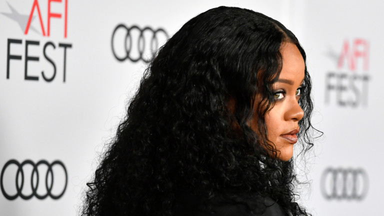 Риана задмина Бионсе и Тейлър Суифт