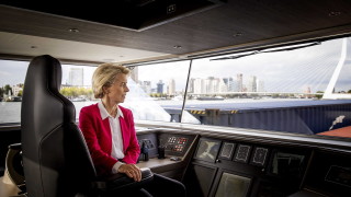 С всеки изминал ден преговорите водени между Европейската комисия и