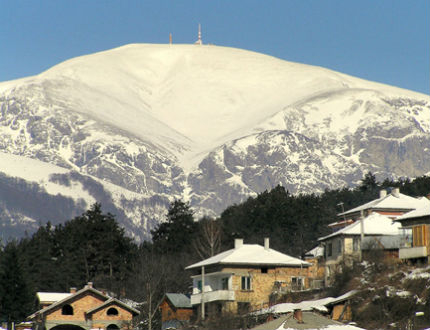Пострадалият мъж край връх Ботев открит след 12-часово издирване 