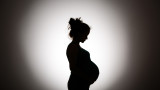  Променят закона, с цел да се обзет с лекуване и неосигурени бременни дами 