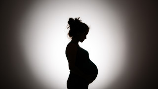 Бременните с COVID-19 по-рано да търсят лекарска помощ