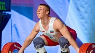 Стефчо Христов грабна бронз на Европейското по вдигане на тежести за кадети
