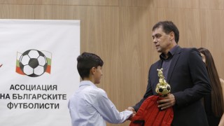 Националният селекционер по футбол Петър Хубчев бе гост на церемонията