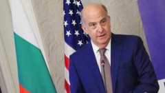 Посланикът на САЩ у нас: Американското посолство не реди политиката в България