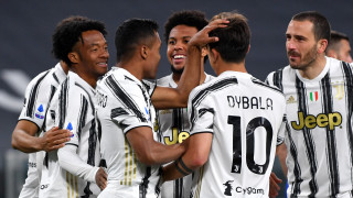 Защитници носят победа на Ювентус в Серия "А"