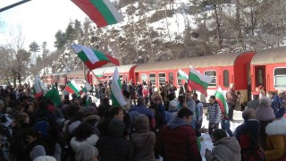 БДЖ ще осигури допълнителни вагони във влак Родопи от Септември