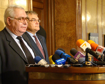 Цветанов дезинформирал US посланика за Р. Петков