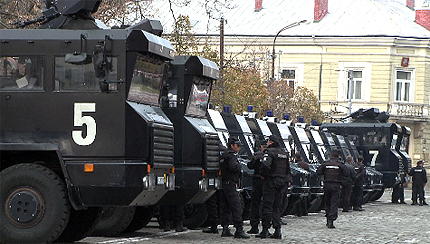 В неделна София - много полиция и 100-тина протестиращи срещу расизма