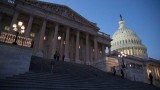  US Конгресът отсрочи за на следващия ден гласуването на закона за имигрантите 