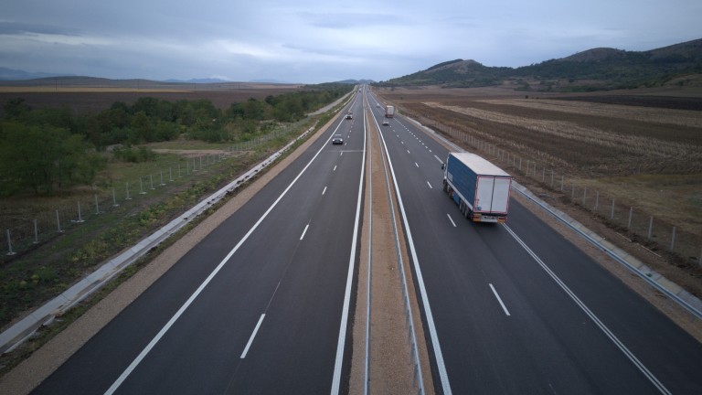 В началото на ноември ще е готов първият участък от