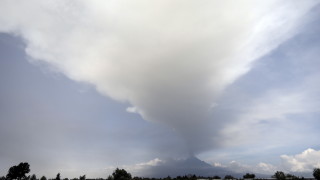 Мексиканските власти в неделя повишиха нивото на тревога до една степен