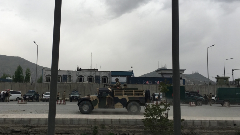Екстремисти твърдят, че са иззели американски оръжия в Афганистан