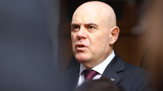 Двамата съучастници на атентатора от летище Сарафово са осъдени на