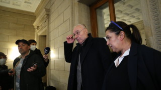 ДПС регистрира Мустафа Карадайъ и Искра Михайлова за президент и вицепрезидент