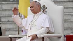 Папата: Бъдещето на човечеството е застрашено от войните 